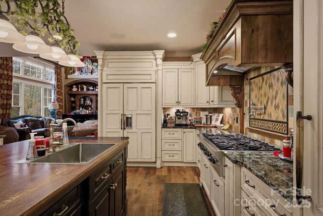 303 Constitution Drive, Morganton, NC 28655