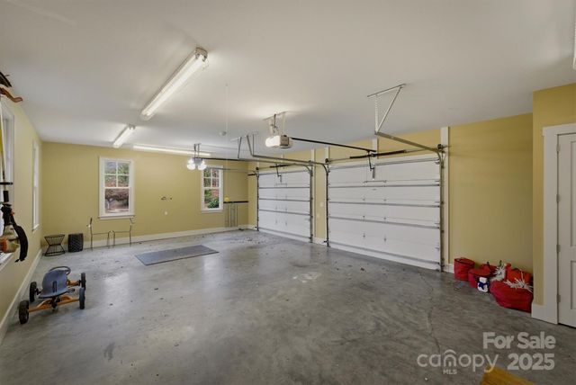 303 Constitution Drive, Morganton, NC 28655