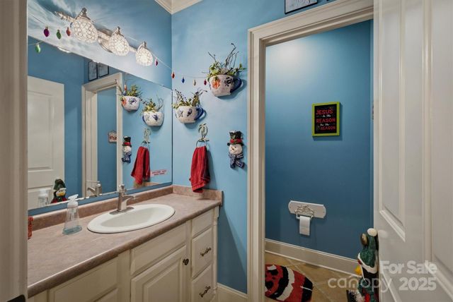 303 Constitution Drive, Morganton, NC 28655