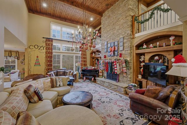 303 Constitution Drive, Morganton, NC 28655