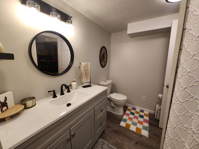 1006 Maplehill Drive, Albert Lea, MN 56007