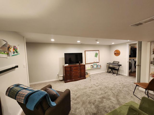 1006 Maplehill Drive, Albert Lea, MN 56007