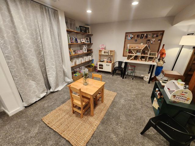 1006 Maplehill Drive, Albert Lea, MN 56007