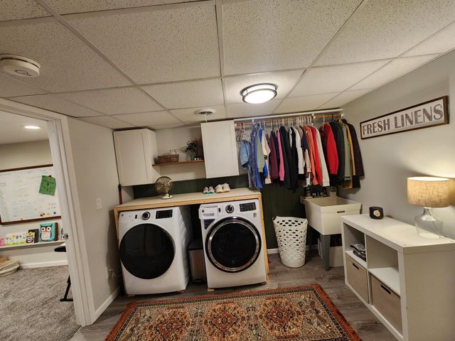 1006 Maplehill Drive, Albert Lea, MN 56007