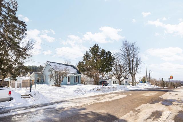 3038 Sullivan Street, Solon Twp, MI 49621