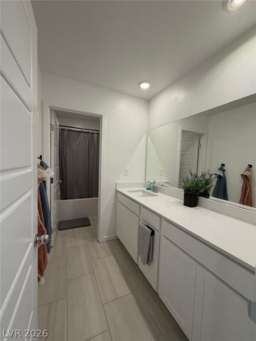 9317 Davis Falls Place, Las Vegas, NV 89143
