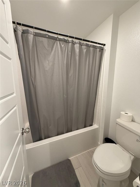 Image 18 of property listing at 9317 Davis Falls Place, Las Vegas, NV 89143
