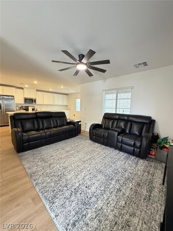 Image 2 of property listing at 9317 Davis Falls Place, Las Vegas, NV 89143