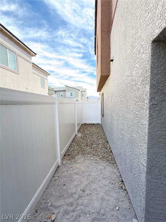 Image 22 of property listing at 9317 Davis Falls Place, Las Vegas, NV 89143