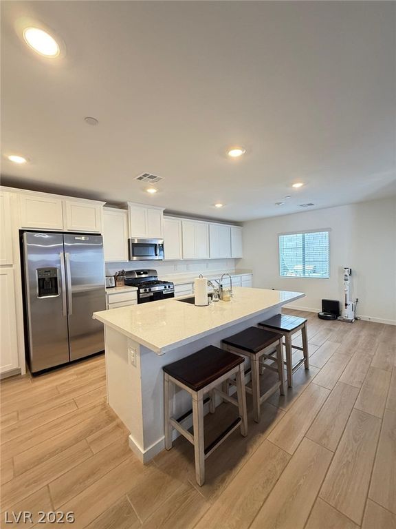 Image 3 of property listing at 9317 Davis Falls Place, Las Vegas, NV 89143