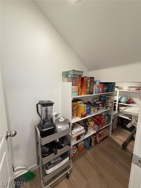 Image 5 of property listing at 9317 Davis Falls Place, Las Vegas, NV 89143