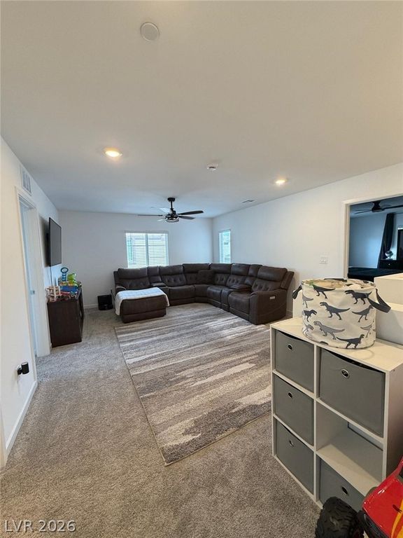Image 8 of property listing at 9317 Davis Falls Place, Las Vegas, NV 89143