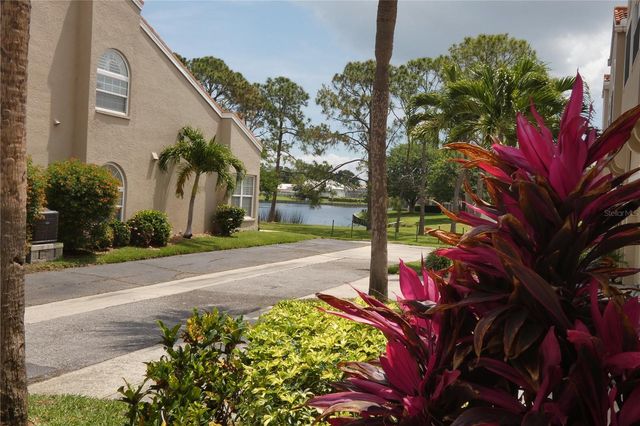 617 SEGOVIA COURT NE, St Petersburg, FL 33703