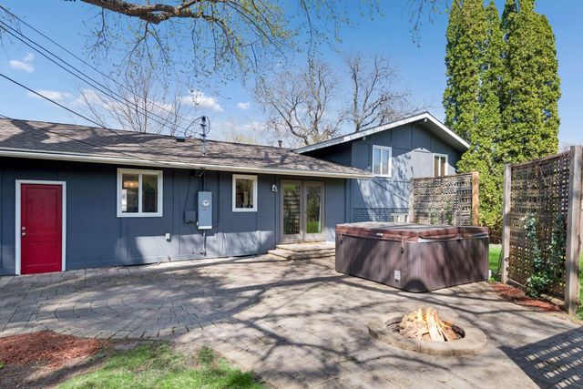 6009 Chapel Drive, Edina, MN 55439