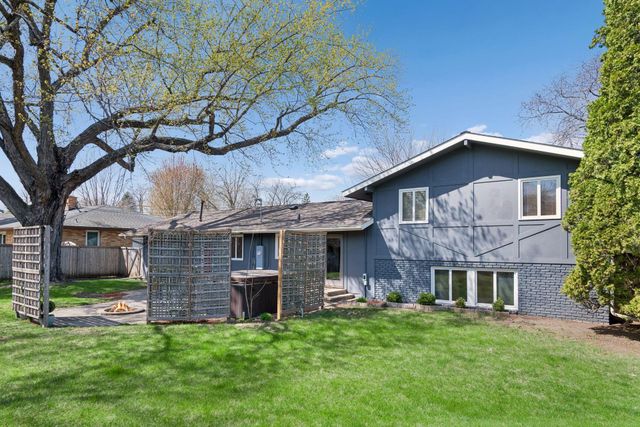 6009 Chapel Drive, Edina, MN 55439