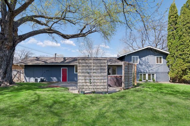 6009 Chapel Drive, Edina, MN 55439