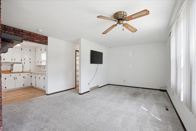 209 Shuman Street, Verona, WI 53593