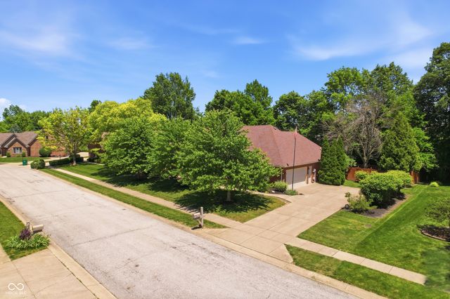 29 Raccoon Court, Brownsburg, IN 46112