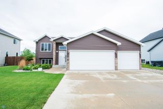 4425 Westport Parkway, West Fargo, ND 58078