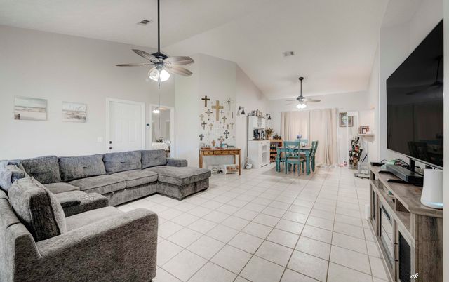 7110 Maxwell Court, Panama City, FL 32404