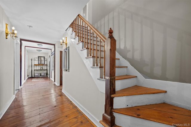 75 Old Minisink Trail, Goshen, NY 10924