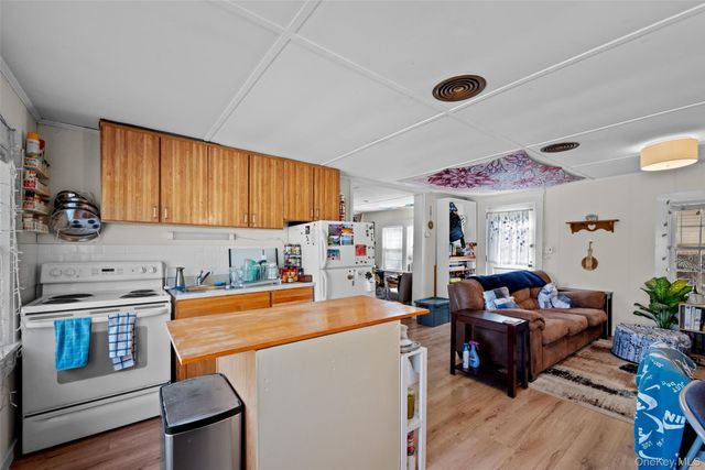 75 Old Minisink Trail, Goshen, NY 10924