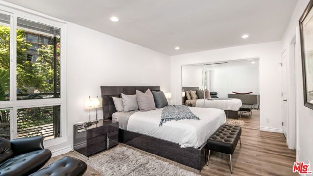 424 N Palm Drive 101, Beverly Hills, CA 90210