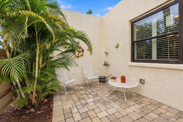 411 PALM TREE DRIVE 411, Bradenton, FL 34210