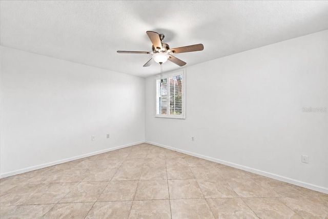 411 PALM TREE DRIVE 411, Bradenton, FL 34210