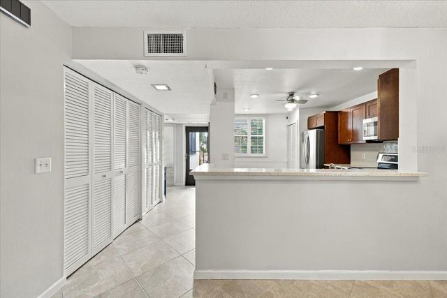 411 PALM TREE DRIVE 411, Bradenton, FL 34210