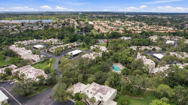 411 PALM TREE DRIVE 411, Bradenton, FL 34210