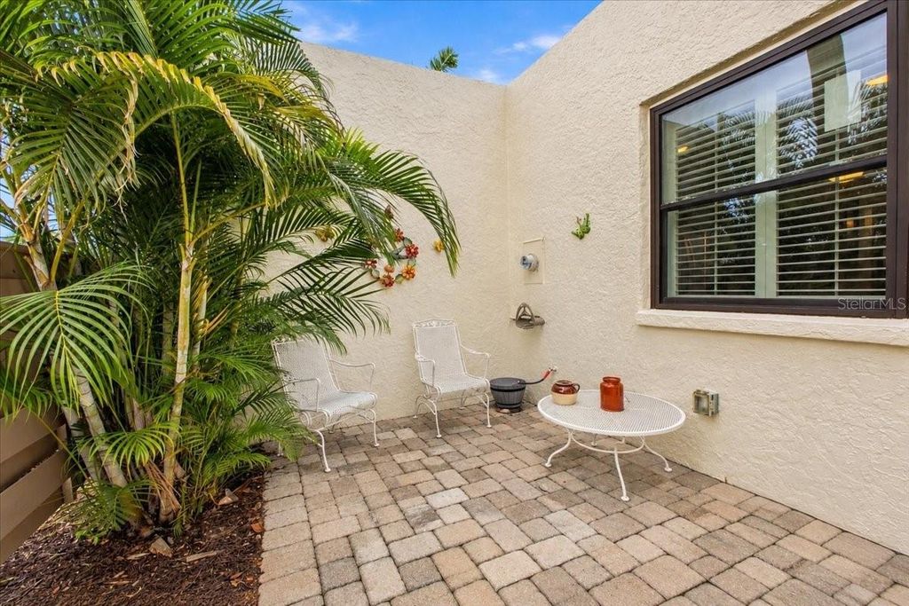 411 PALM TREE DRIVE 411, BRADENTON, FL 34210 — photo 2