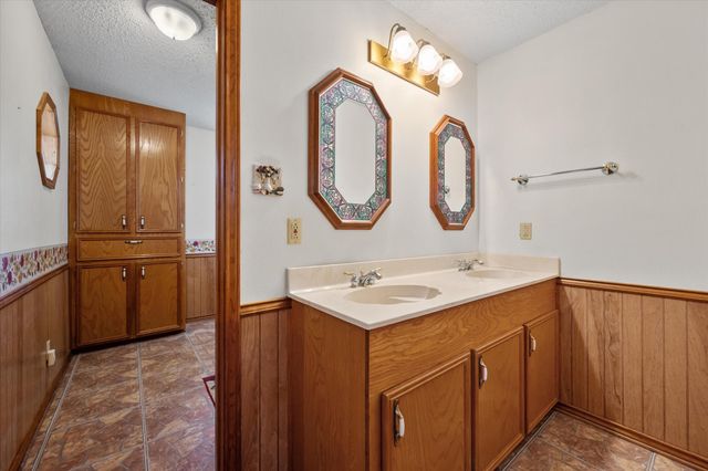 1308 Tamarisk Drive, Mexia, TX 76667