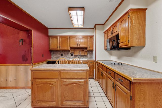 1308 Tamarisk Drive, Mexia, TX 76667