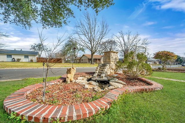 1308 Tamarisk Drive, Mexia, TX 76667