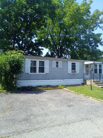 198 Sinpatch Road 16, Wassaic, NY 12592