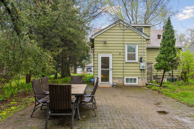 4721 Lakeview Avenue N, Brooklyn Center, MN 55429