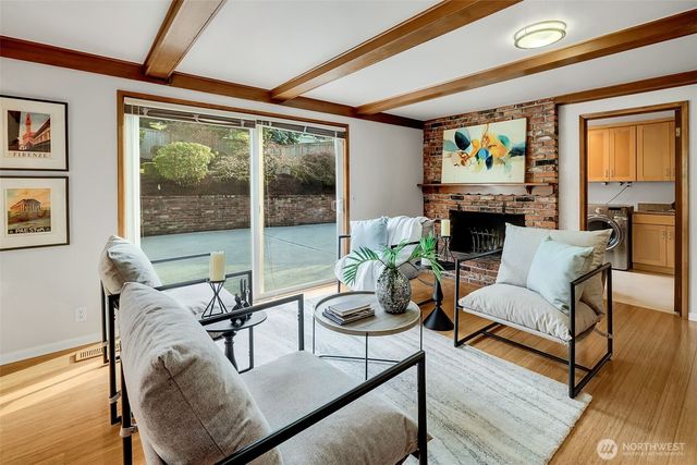 12161 SE 17th Place, Bellevue, WA 98005