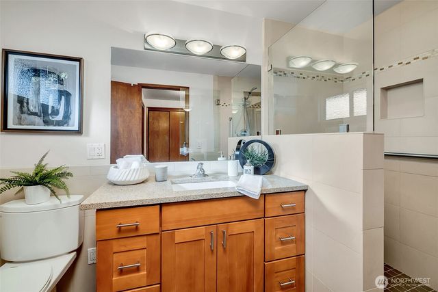 12161 SE 17th Place, Bellevue, WA 98005