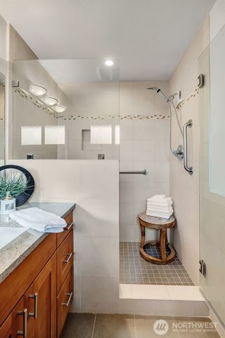 12161 SE 17th Place, Bellevue, WA 98005