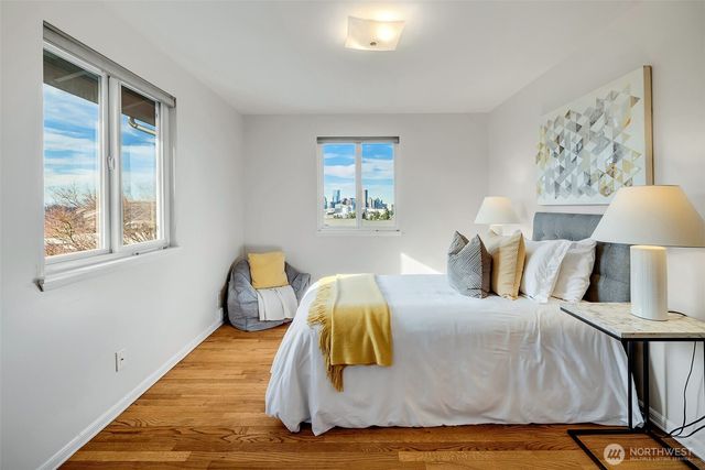 12161 SE 17th Place, Bellevue, WA 98005