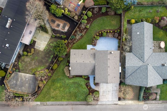 12161 SE 17th Place, Bellevue, WA 98005