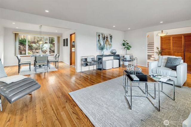 12161 SE 17th Place, Bellevue, WA 98005