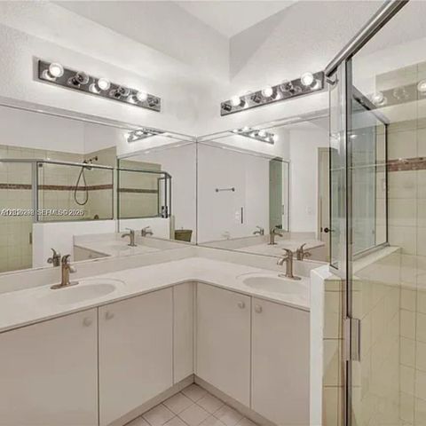 10902 NW 79th St 10902, Doral, FL 33178