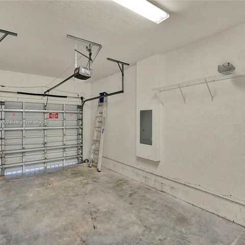 10902 NW 79th St 10902, Doral, FL 33178