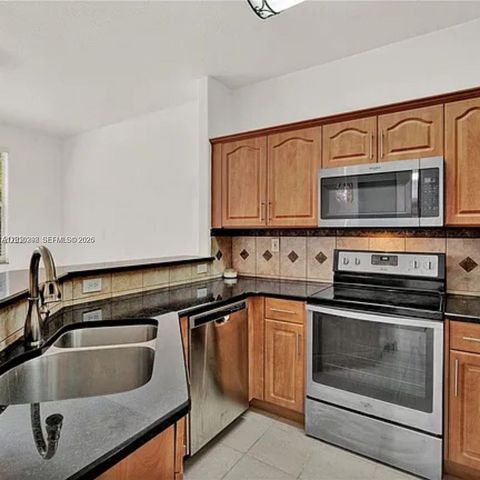 10902 NW 79th St 10902, Doral, FL 33178