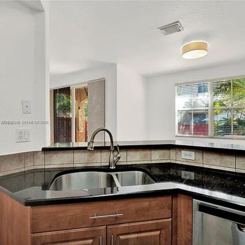 10902 NW 79th St 10902, Doral, FL 33178