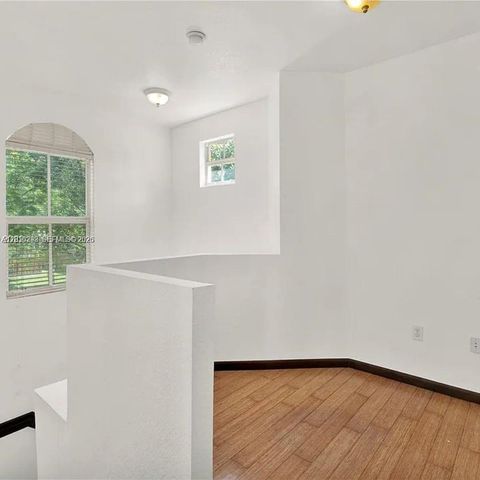 10902 NW 79th St 10902, Doral, FL 33178