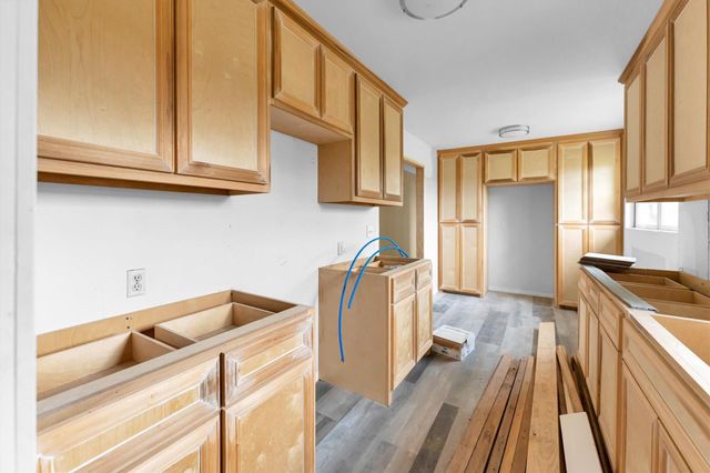 909 Ives Creek Road, Bellville, TX 77418