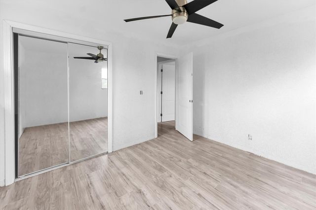 909 Ives Creek Road, Bellville, TX 77418